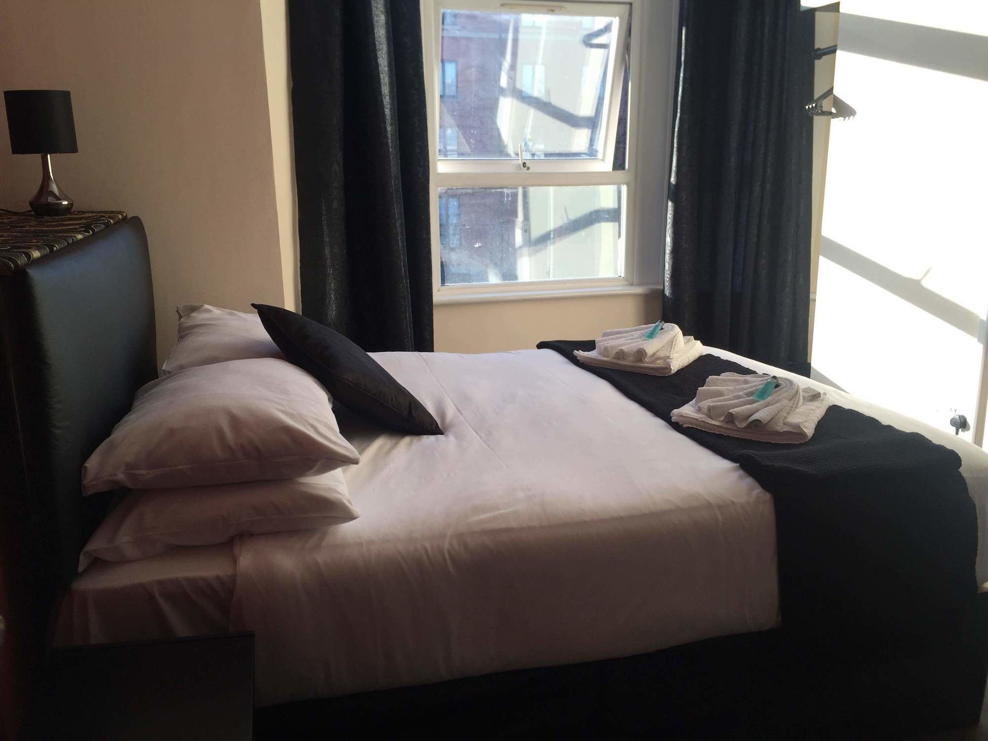 Stratford Hotel ลอนดอน ภายนอก รูปภาพ